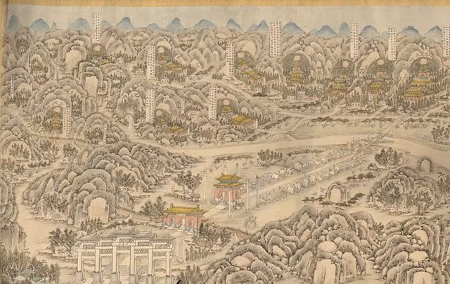  Thập Tam Lăng - nơi yên nghỉ của 13 hoàng đế nhà Minh. Nhà Minh tồn tại từ năm 1368 - 1644 và trải qua 16 đời hoàng đế cai trị. Trong số 16 hoàng đế nhà Minh, 3 ông hoàng không được chôn cất tại quần thể này là Hồng Vũ Đế, Kiến Văn Đế và Cảnh Thái Đế. Trong ảnh là bức tranh thủy mặc vẽ toàn cảnh Thập Tam Lăng. 