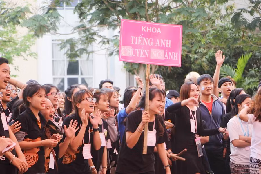 Các buổi sinh hoạt học tập ngoại khóa đã thu hút đông đảo sinh viên tham gia.