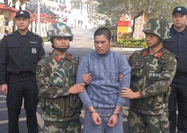 Bộ Công an Trung Quốc bàn giao đối tượng truy nã Nông Văn Khởi Bộ Công an Trung Quốc bàn giao đối tượng truy nã Nông Văn Khởi
