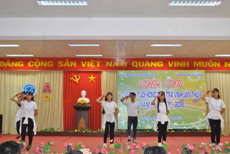 Trà Vinh: Bế mạc Giai điệu tuổi hồng lần III