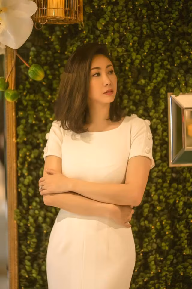 Cuộc sống viên mãn đáng ngưỡng mộ của Hoa hậu 16 tuổi duy nhất Việt Nam sau bao bão giông thuở nào - Ảnh 4. Cuộc sống viên mãn đáng ngưỡng mộ của Hoa hậu 16 tuổi duy nhất Việt Nam sau bao bão giông thuở nào - Ảnh 4.