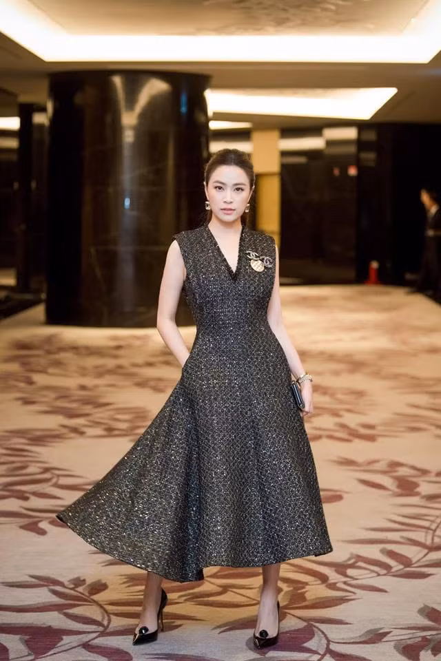 Bất ngờ với câu nói của cô Đẩu Công Lý dành cho Hoàng Thùy Linh khi gặp nhau tại trường quay - Ảnh 1.