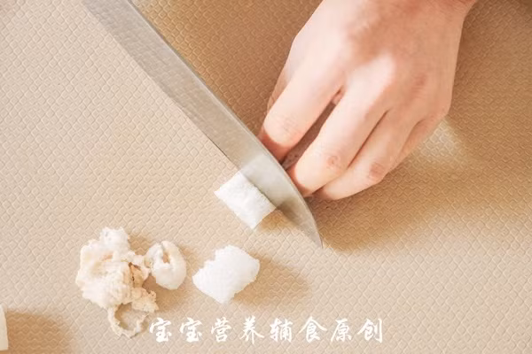 Trời lạnh, 10 trẻ thì 9 bé ho, mẹ chế biến ngay món súp này, đảm bảo HẾT NGAY CẢM LẠNH, HO HẮNG chỉ sau 1 bát!