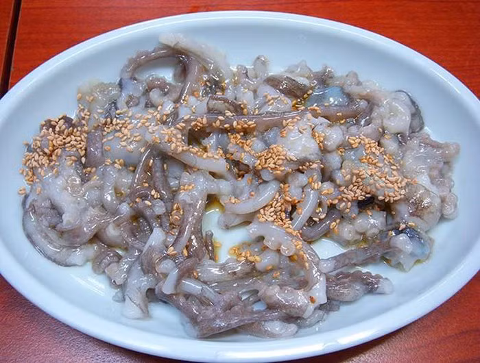 Rợn người với 9 món ăn "kinh dị" bậc nhất thế giới ảnh 10 Rợn người với 9 món ăn "kinh dị" bậc nhất thế giới ảnh 10