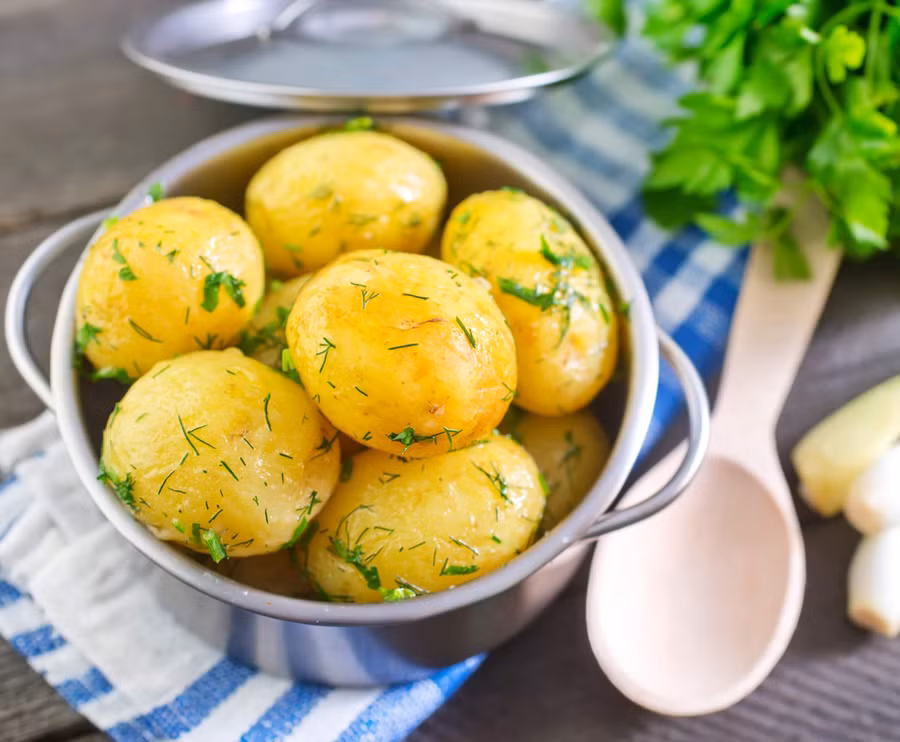 Nhan sắc mỹ nhân đánh bại Dương Mịch khỏi bảng xếp hạng Tiểu hoa đán nổi tiếng Cbiz ảnh 10 nhan sac xuat than cua me bim "da" duong mich truot khoi bxh tieu hoa dan noi tieng tai cbiz - 12