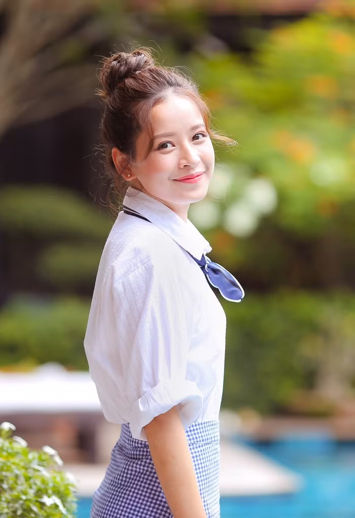 Với diễn xuất nhí nhảnh, dễ thương, cô nàng được mọi người yêu mến qua nhiều bộ phim như: Thần tượng, 5S Online, Mối tình đầu của tôi,…