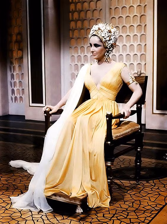 10 sự thật khó tin về trang phục trong Cleopatra - bom tấn xa xỉ bậc nhất lịch sử điện ảnh - Hình 14