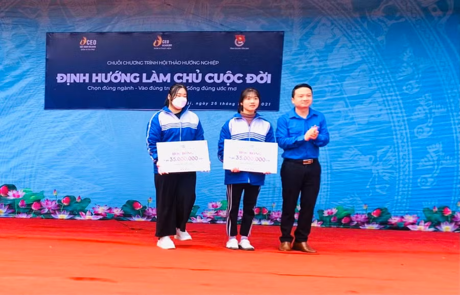 Tỉnh Đoàn Yên Bái thường xuyên tổ chức tư vấn hướng nghiệp cho học sinh.