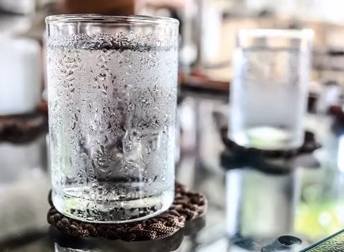 Trẻ em, đi nắng, nguy hiểm, tắm ngay, nước lạnh