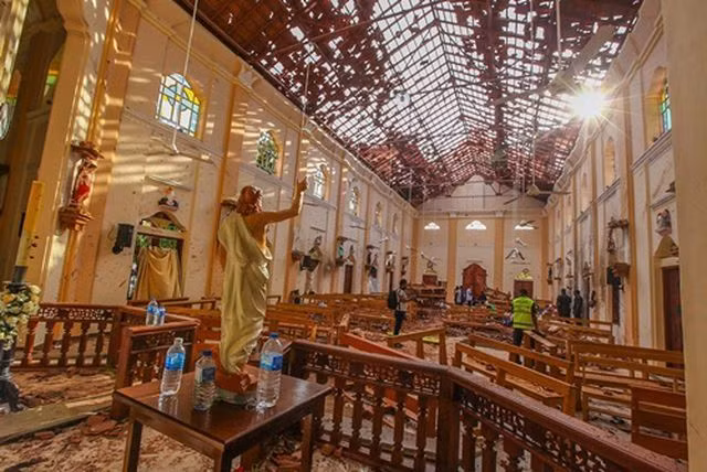 Cặp đôi thoát chết kỳ diệu trong vụ nổ ở Sri Lanka nhờ... ngủ dậy muộn