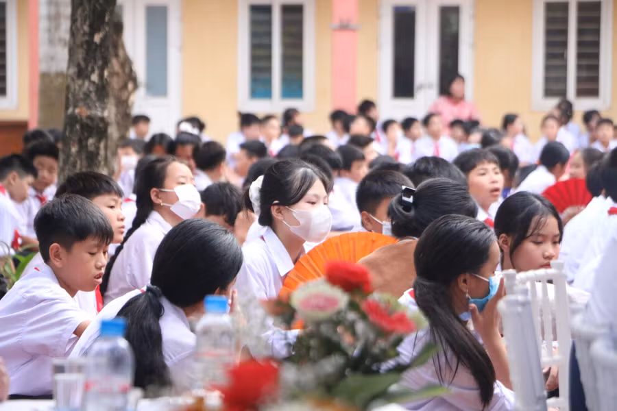 Việc tổ chức cho học sinh đi học tập trải nghiệm ngoài nhà trường cần được lên phương án kỹ càng. Ảnh minh họa: Khôi Nguyên. Việc tổ chức cho học sinh đi học tập trải nghiệm ngoài nhà trường cần được lên phương án kỹ càng. Ảnh minh họa: Khôi Nguyên.