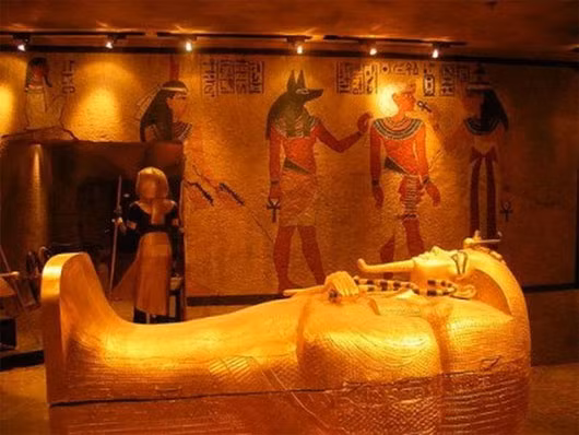 Ai Cập phát hiện nhiều khu lăng mộ cổ thời Pharaoh