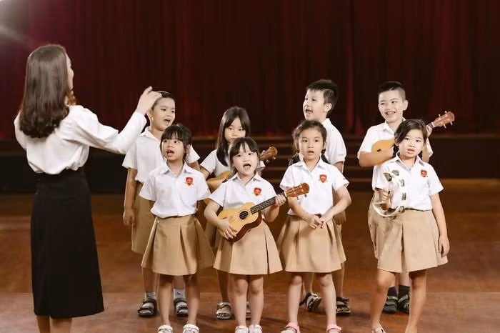 iSchool sở hữu nhiều điểm cộng vượt trội giúp con trải nghiệm nền giáo dục đẳng cấp.