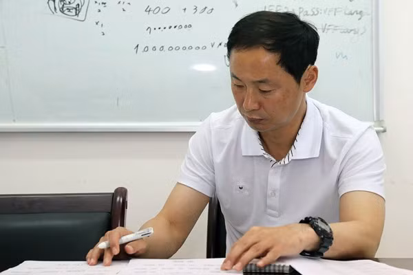 Trợ lý của ông Park vừa trở thành tân HLV ĐT U22 Việt Nam sau khi ký hợp đồng với VFF và đã bắt tay vào công việc của mình