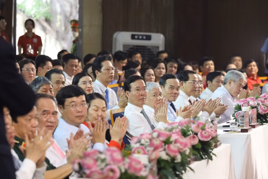 Đại biểu tham dự tại buổi lễ phát động.