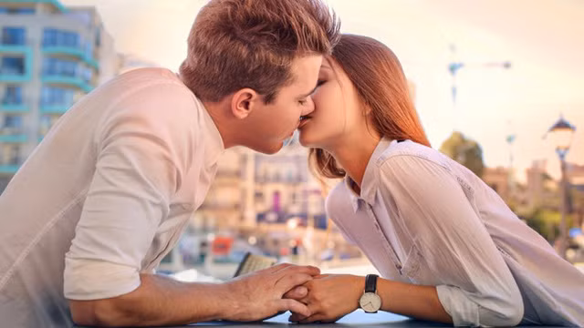 10 sự thật “điên rồ” về nụ hôn đối với sức khỏe ảnh 5