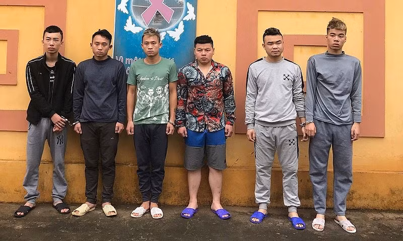 6 đối tượng tại CQĐT (Ảnh: CA cung cấp).
