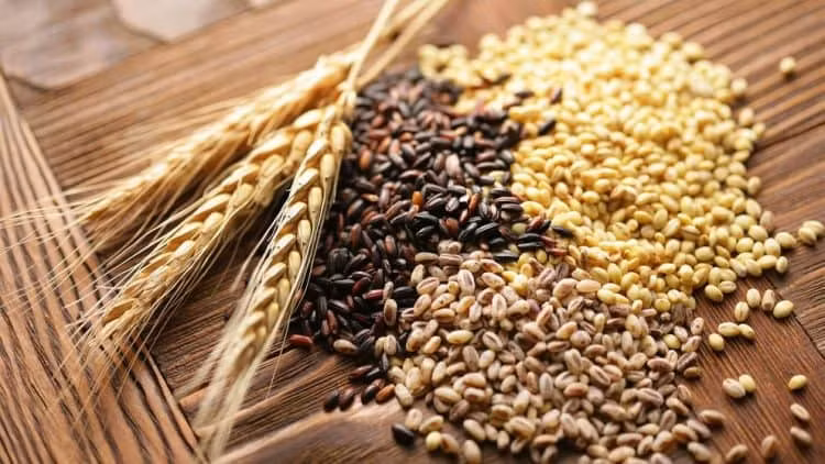 5 bí quyết ăn uống giúp bạn giảm run tay chân - Ảnh 2