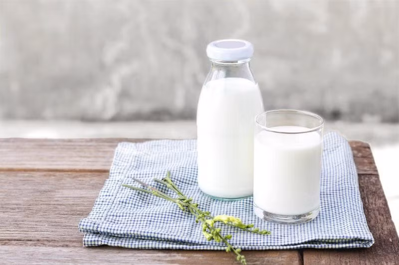 Việc chọn thời điểm để uống sữa cũng góp phần làm giảm lượng đường trong máu. Ảnh: Internet.