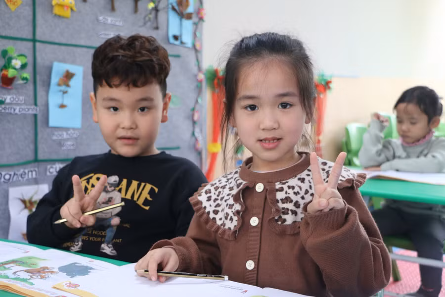 Hà Nam chú trọng phòng dịch khi đón học sinh sau Tết ảnh 8