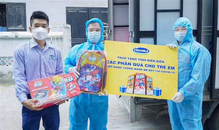 Quỹ Sữa Vươn Cao Việt Nam kịp thời đến với trẻ em Điện Biên trong mùa dịch