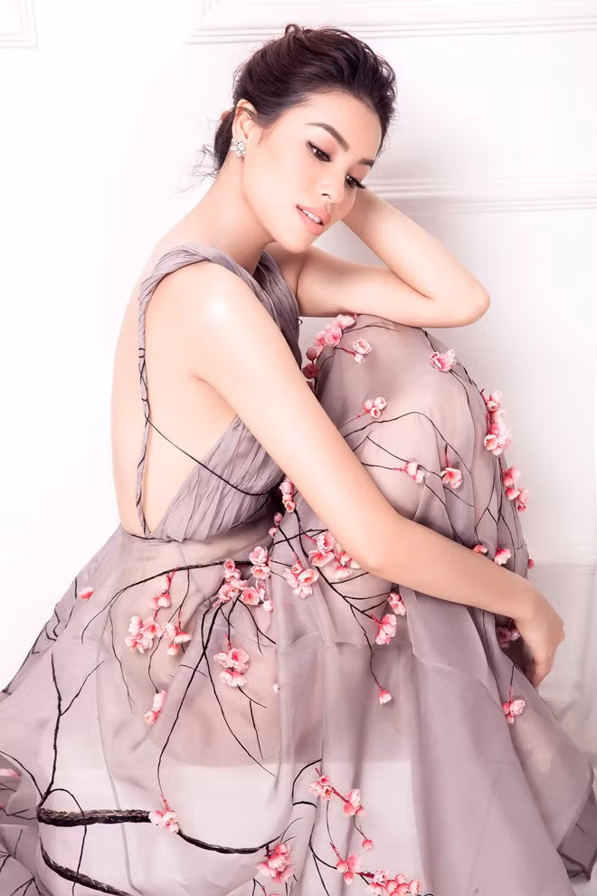 Pham_Huong_7