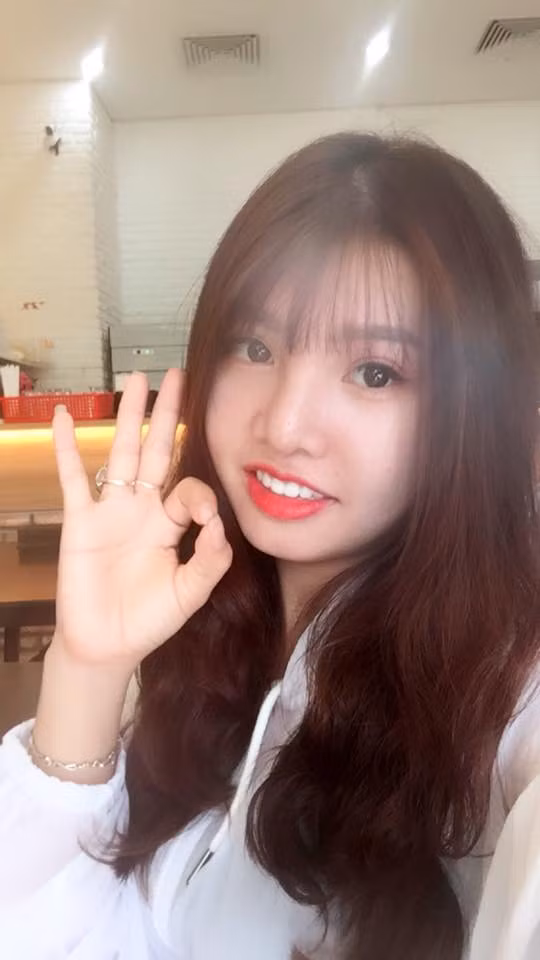 Sự thật bất ngờ gương mặt chằng chịt vết thương của Phượng “Thị Nở tái sinh“ ảnh 11 Bị đồn gương mặt biến dạng sau 2 năm PTTM, Thị Nở tái sinh lên tiếng giải thích lí do khiến ai nấy đều ngã ngửa