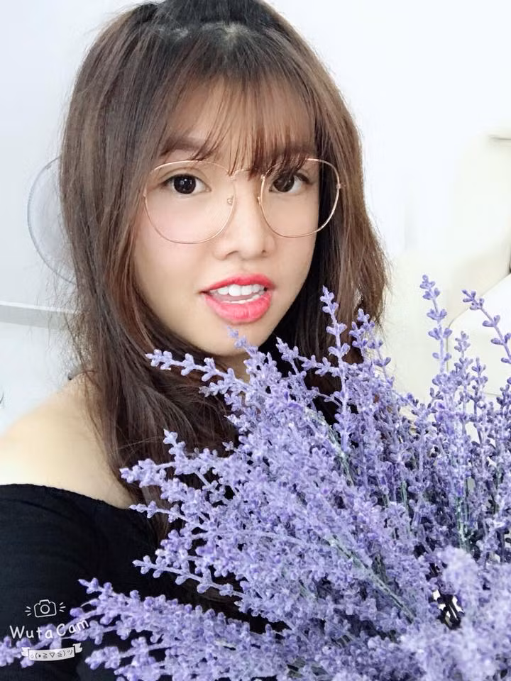 Sự thật bất ngờ gương mặt chằng chịt vết thương của Phượng “Thị Nở tái sinh“ ảnh 10 Bị đồn gương mặt biến dạng sau 2 năm PTTM, Thị Nở tái sinh lên tiếng giải thích lí do khiến ai nấy đều ngã ngửa