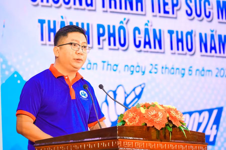 Anh Trần Việt Tuấn, Phó Bí thư Thành đoàn Cần Thơ thông tin về chương trình Tiếp sức mùa thi 2024. Anh Trần Việt Tuấn, Phó Bí thư Thành đoàn Cần Thơ thông tin về chương trình Tiếp sức mùa thi 2024.
