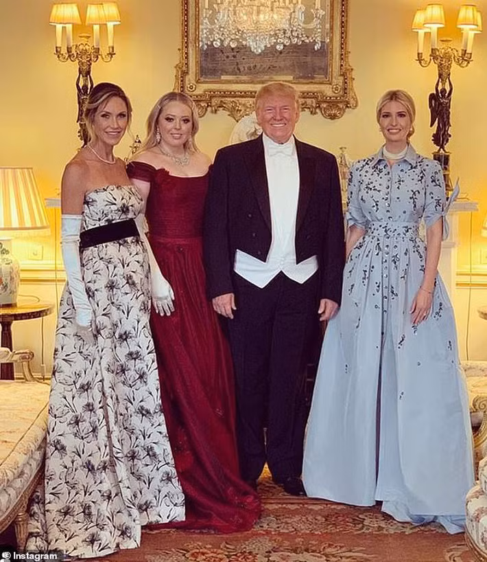 Lấn át cả công nương Kate, xa xỉ không thua gì phu nhân Melania Trump, ái nữ nhà Trump khiến cả thế giới hết lời khen ngợi trước gu thời trang tinh tế của mình - Ảnh 9.