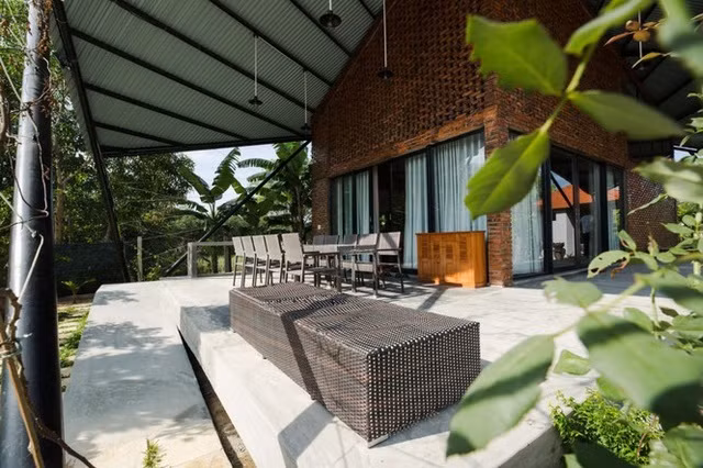 3 ngôi nhà Việt đẹp, sáng tạo, không chê được chỗ nào bất ngờ nổi tiếng trên báo tây