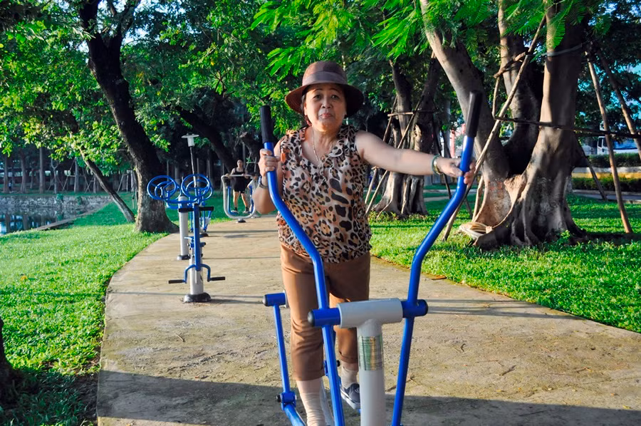 Chuyên gia phổi khuyến cáo về 5 thói quen để có lá phổi khoẻ mạnh ảnh 4 Hít thở là cách làm tăng độ đàn hồi của phổi