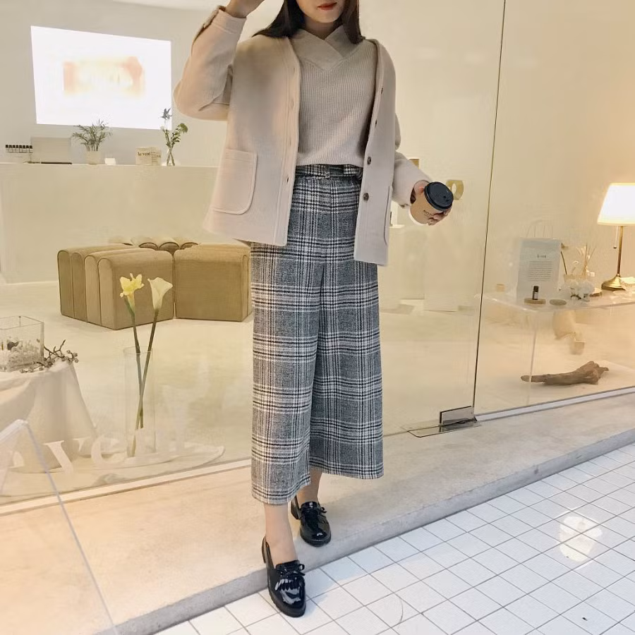 Cách phối đồ đông cực chất với họa tiết kẻ caro cho các nàng ảnh 1 Empty