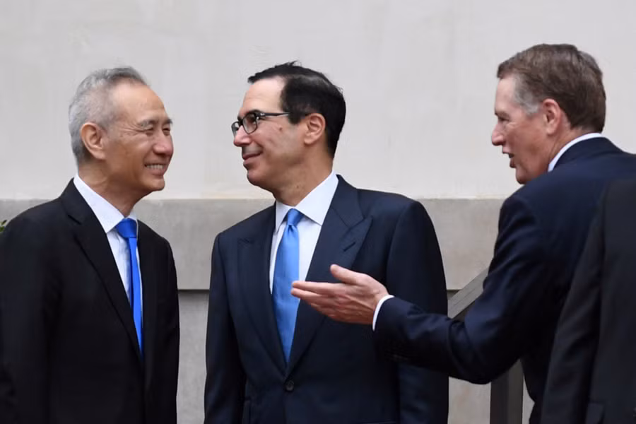 Phó Thủ tướng Trung Quốc Lưu Hà, Bộ trưởng Tài chính Mỹ Steven Mnuchin và đại diện thương mại Robert Lighthizer tại Thượng Hải