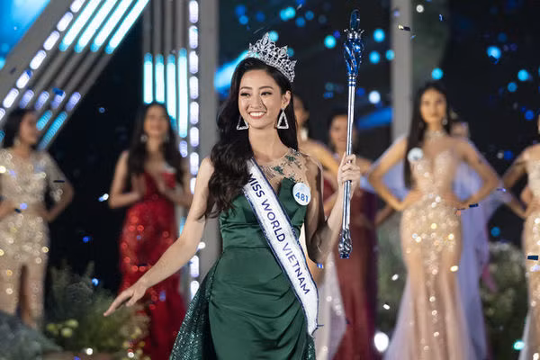 Mẹ Miss World Việt Nam 2019 Lương Thùy Linh: Linh đi thi rất giản dị, gia đình không hề đầu tư gì ảnh 3