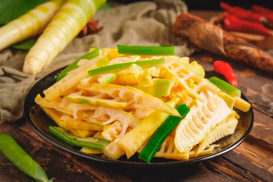 Không nên ăn đậu phụ với măng. (Ảnh: ITN) Không nên ăn đậu phụ với măng. (Ảnh: ITN)