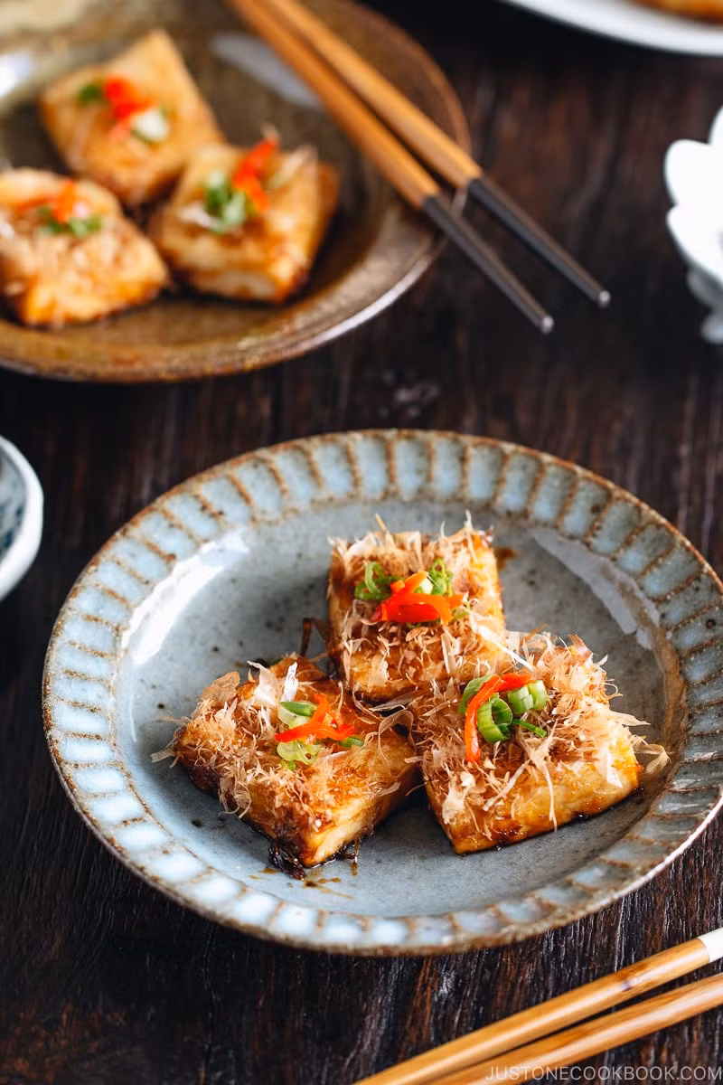 Đậu phụ sốt teriyaki. (Ảnh: ITN) Đậu phụ sốt teriyaki. (Ảnh: ITN)