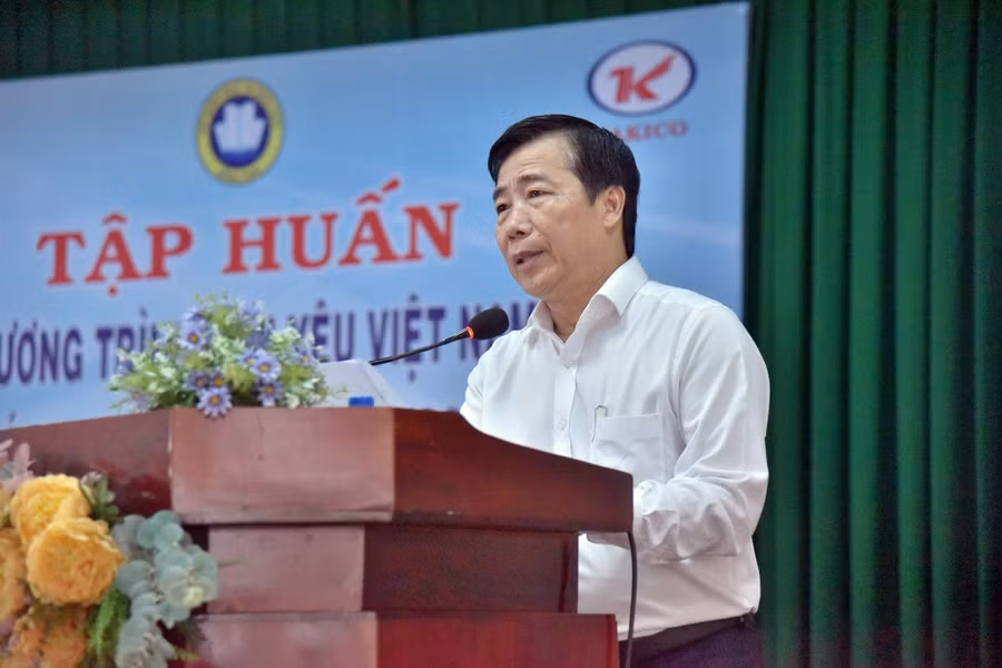 Ông Nguyễn Minh Tâm - Phó Giám đốc Sở GD&amp;ĐT phát biểu chỉ đạo tại hội nghị.