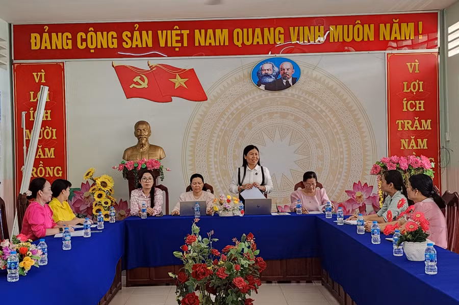 Đoàn làm việc Sở GD&ĐT Đồng Tháp làm việc với cơ sở mầm non.