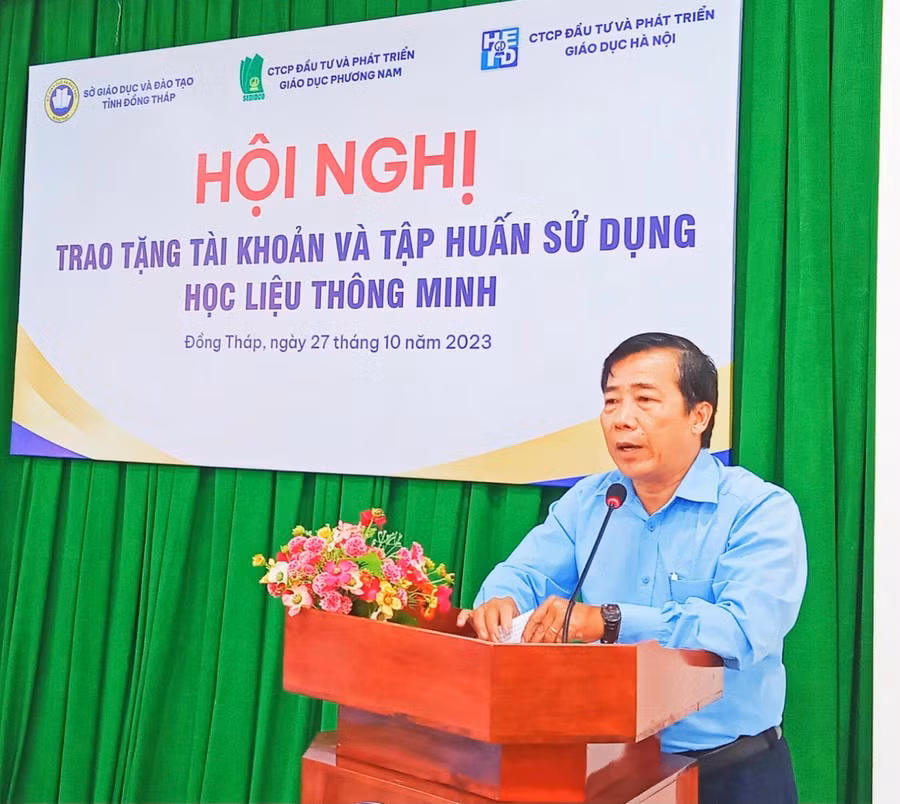 Ông Nguyễn Minh Tâm, Phó Giám đốc Sở GD&ĐT Đồng Tháp phát biểu tại Hội nghị tập huấn. Ông Nguyễn Minh Tâm, Phó Giám đốc Sở GD&ĐT Đồng Tháp phát biểu tại Hội nghị tập huấn.