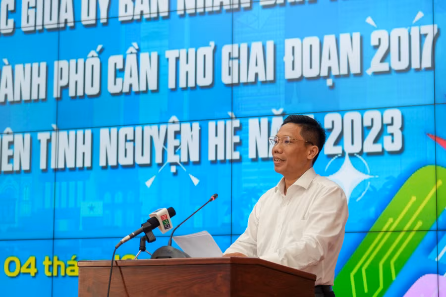 Ông Nguyễn Thực Hiện, Phó Chủ tịch UBND TP. Cần Thơ phát biểu chỉ đạo hội nghị.