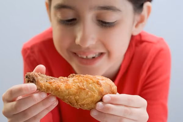 6 sai lầm cho bé ăn sáng nhiều mẹ Việt mắc phải, điều cuối cùng dễ gây ung thư