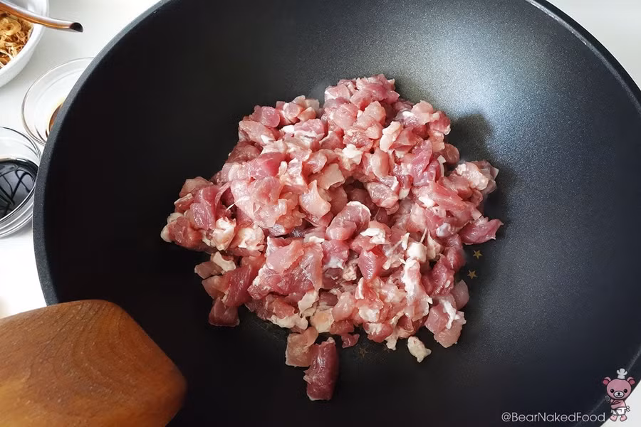 Bí quyết để làm món thịt heo kho trứng tuyệt ngon ảnh 3
