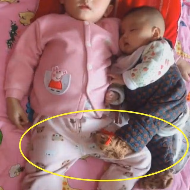cho con so sinh ngu cung be lon, khi gio chan ra nguoi me goi chong den ngay lap tuc - 2