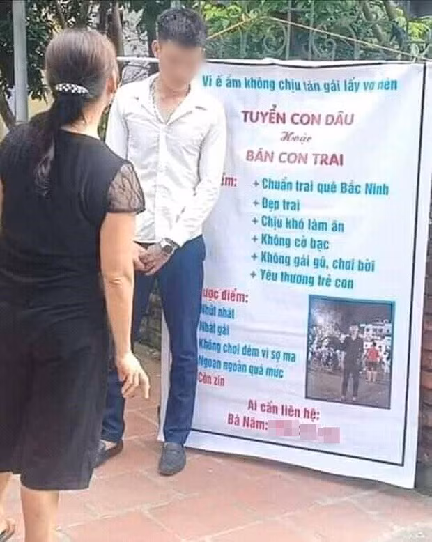 Mẹ treo biển 