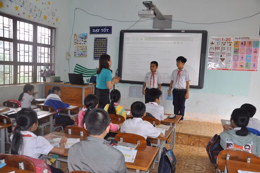 Những kết quả của năm học 2017-2018 tiếp tục tạo đà phát triển vững chắc cho ngành GD&ĐT Gia Lai trong năm học mới 2018-2019. Những kết quả của năm học 2017-2018 tiếp tục tạo đà phát triển vững chắc cho ngành GD&ĐT Gia Lai trong năm học mới 2018-2019.