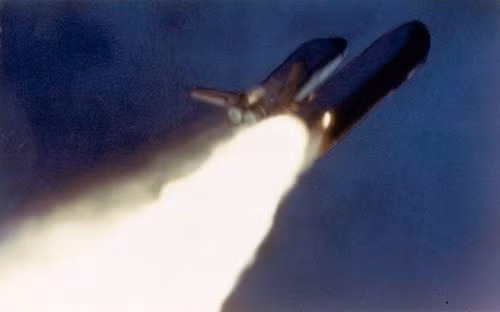Nhìn lại vụ nổ thảm khốc của tàu con thoi Challenger - ảnh 6