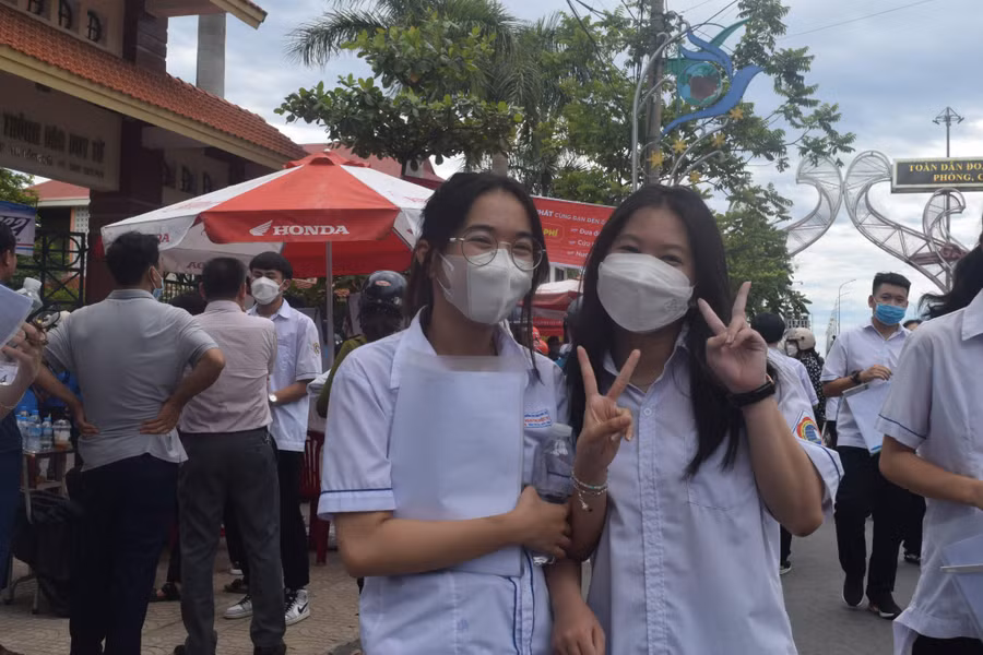 Các thí sinh có tâm lý thoải mái và khá tự tin khi bước vào môn thi Ngoại ngữ.