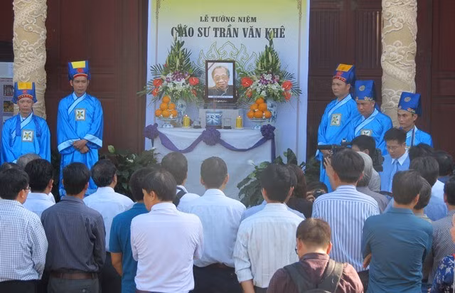 Cố đô Huế tưởng niệm Giáo sư Trần Văn Khê
