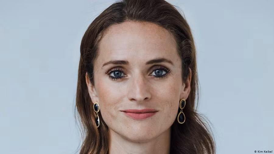 Bà Verena Pausder. 